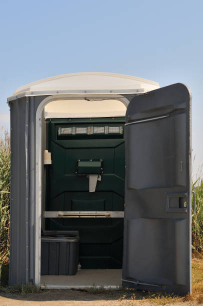 Best Portable bathroom rental  in Silver Lake, KS
